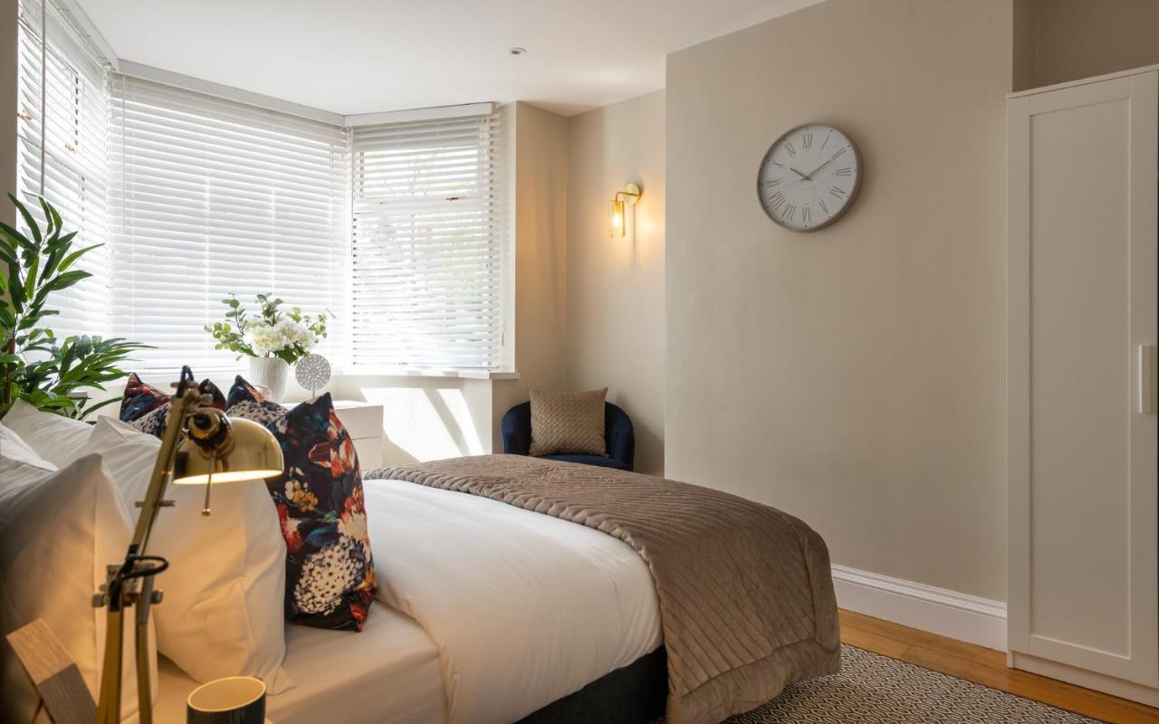 Large Luxury Solihull House - The Residence - Close To Nec - Sleeps 9 Bagian luar foto