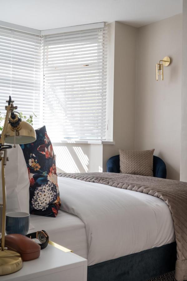 Large Luxury Solihull House - The Residence - Close To Nec - Sleeps 9 Bagian luar foto